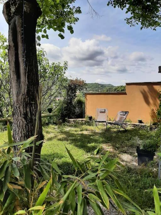 T.Belle Vue Panoramique Au Coeur Du Luberon 40M2 + Pergola . Jardin. P Apartment Apt Exterior photo